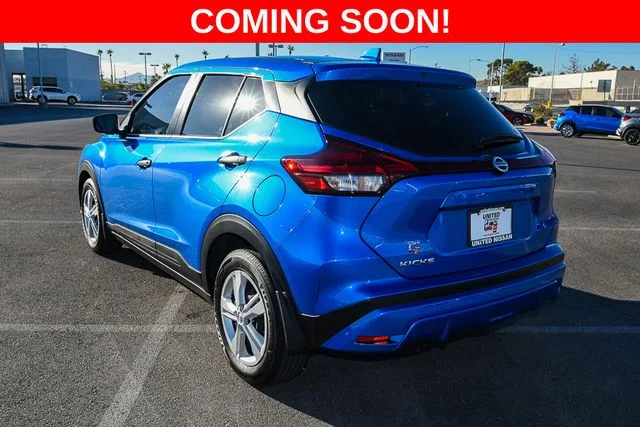 Used 2021 Blue Nissan S image 3