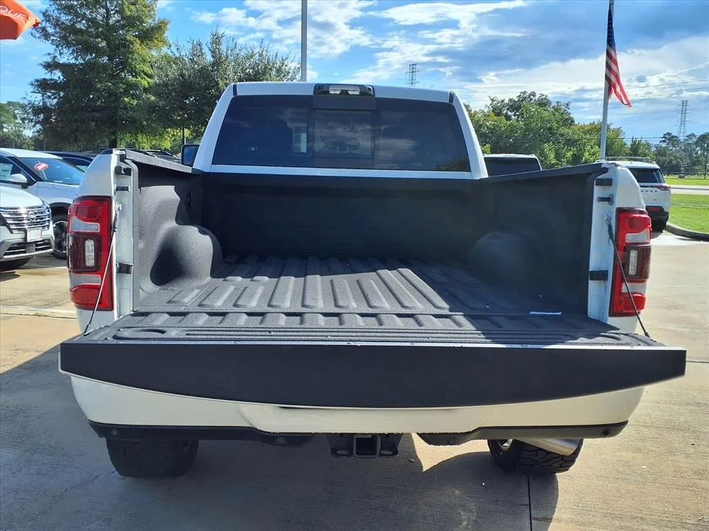 Used 2024 White Ram Longhorn image 17