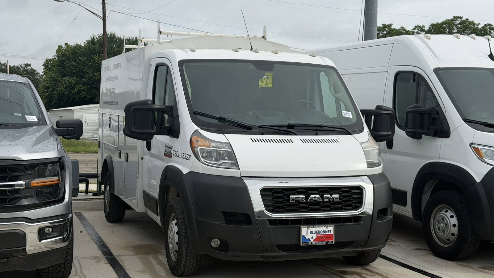 Used 2019 Bright White Clearcoat Ram Low Roof image 3