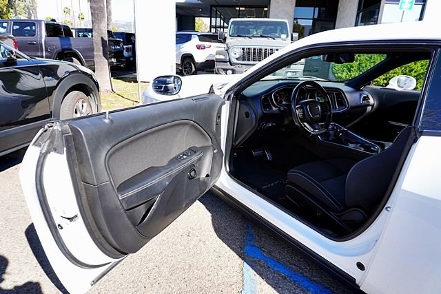 Used 2019 White Dodge SRT Hellcat Redeye image 40