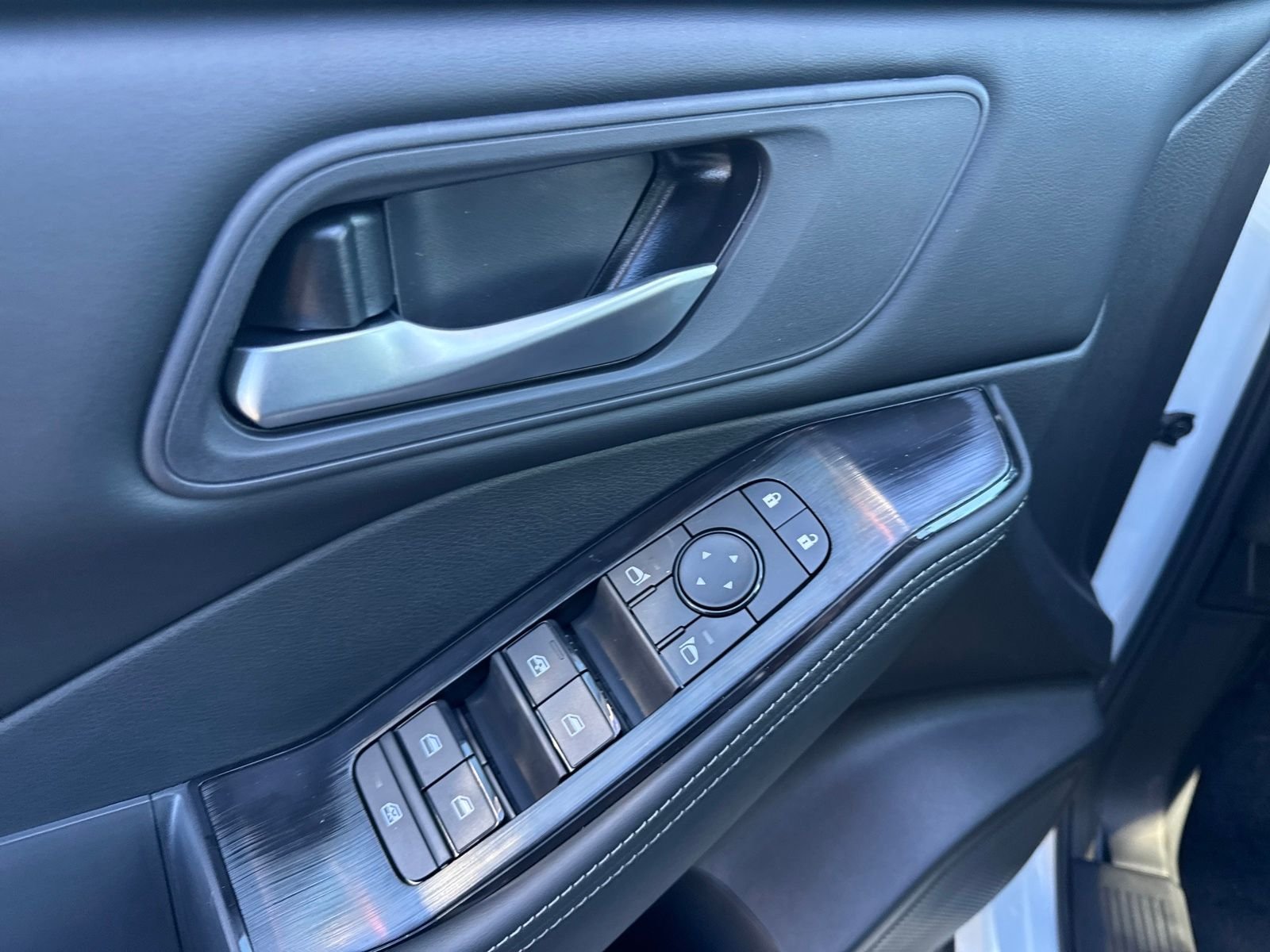 New 2026 Nissan Rogue SV 4D Sport Utility