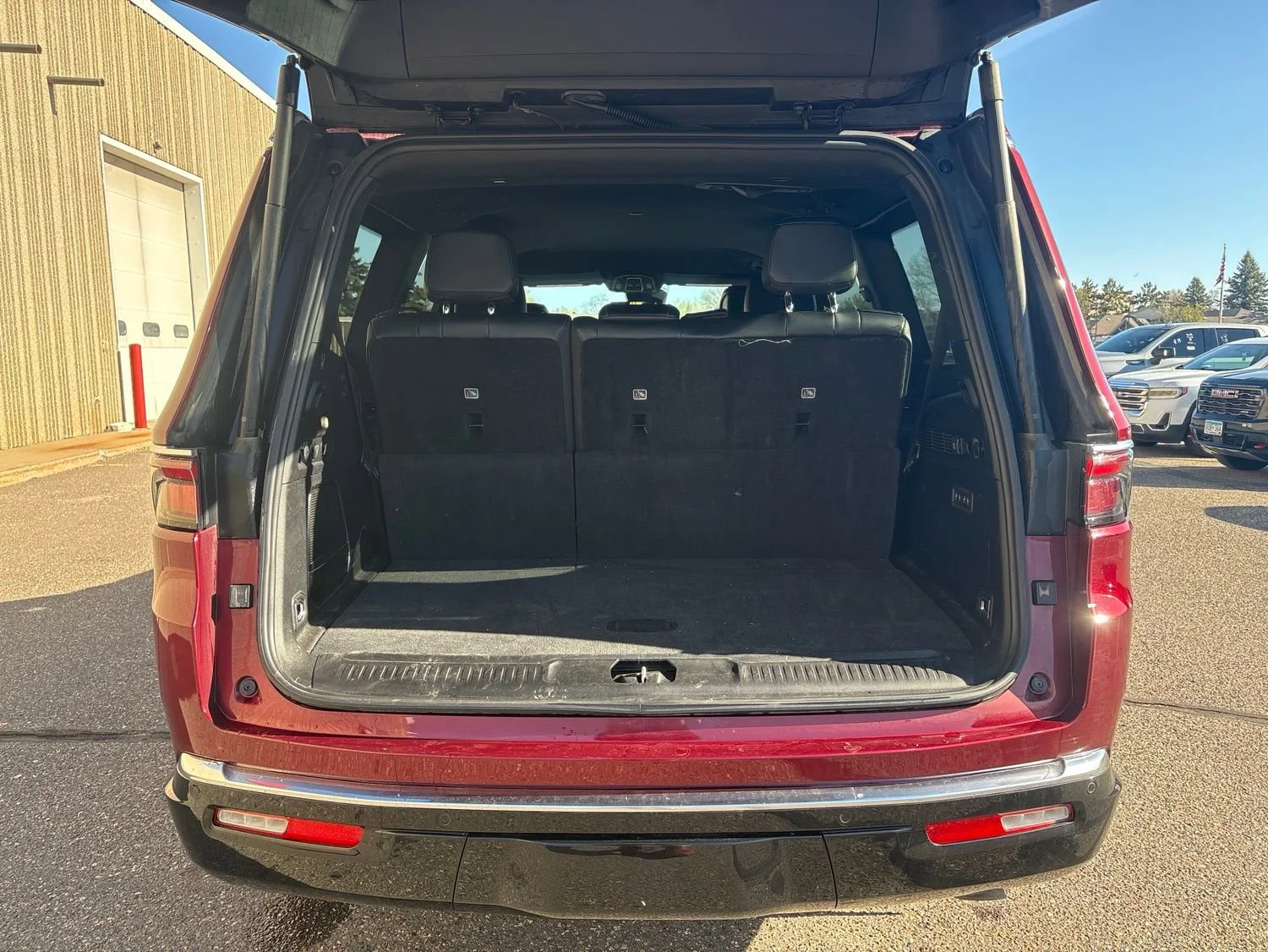 Used 2022 Red Jeep Series II 4x4 image 8