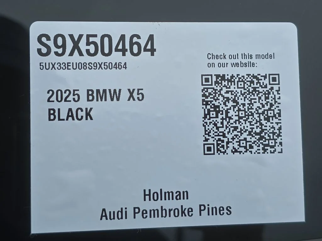 Used 2025 Black BMW M60i image 29