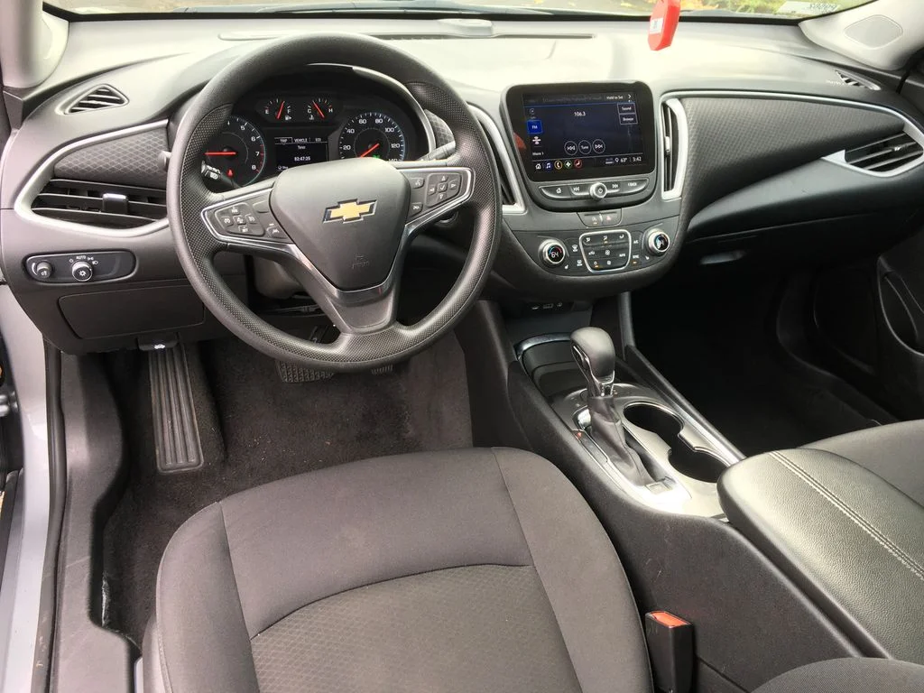 Used 2025 Gray Chevrolet LT image 23
