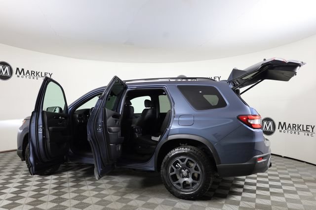 Used 2026 Blue Honda TrailSport image 17