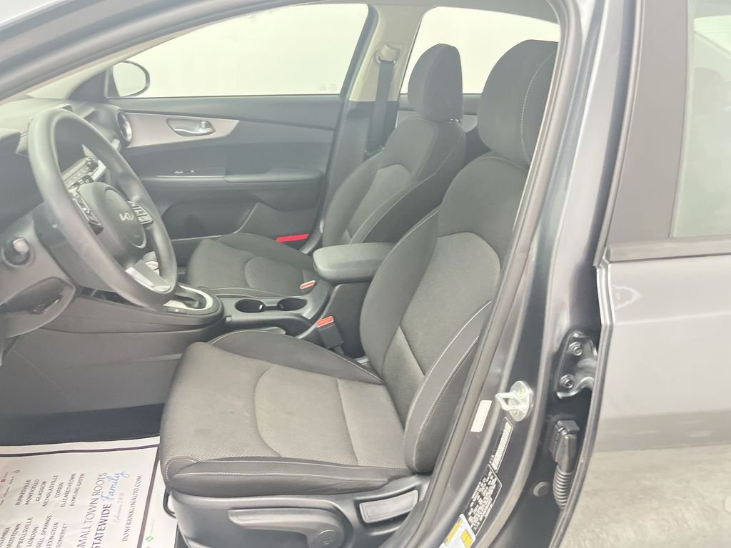 Used 2022 Gray Kia FE image 15