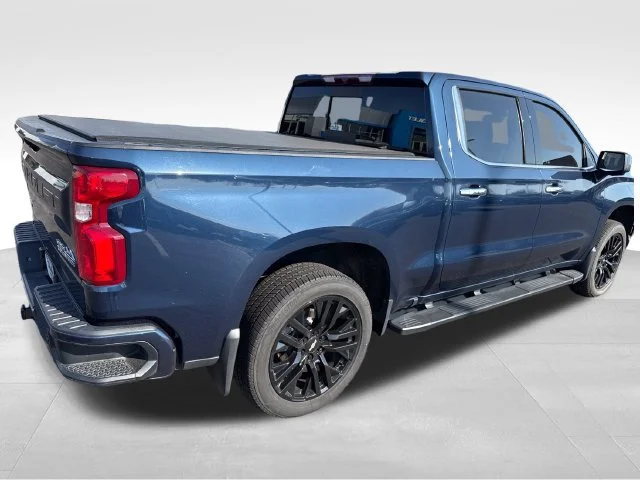Used 2020 NORTHSKY BLUE METALLIC Chevrolet High Country image 6