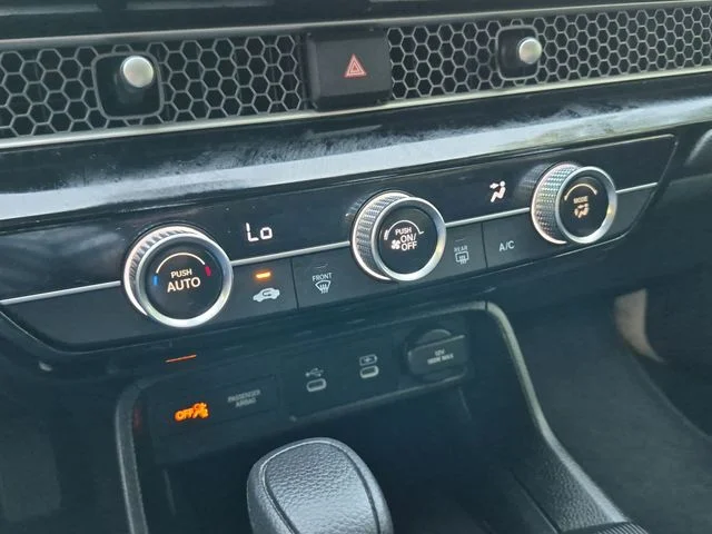 Used 2025  Honda LX image 36