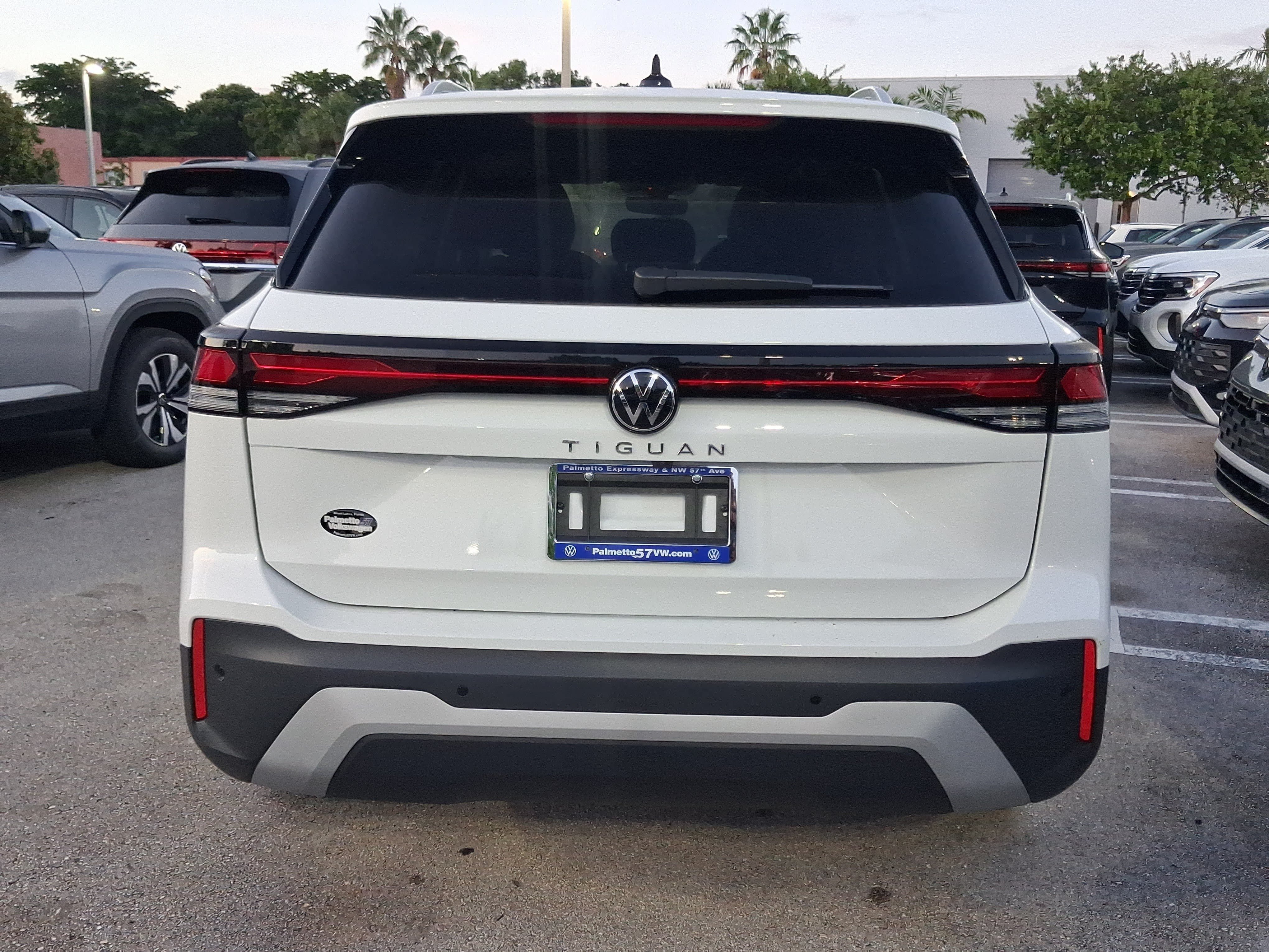 New 2026 White/off-white Volkswagen 2.0T S image 4