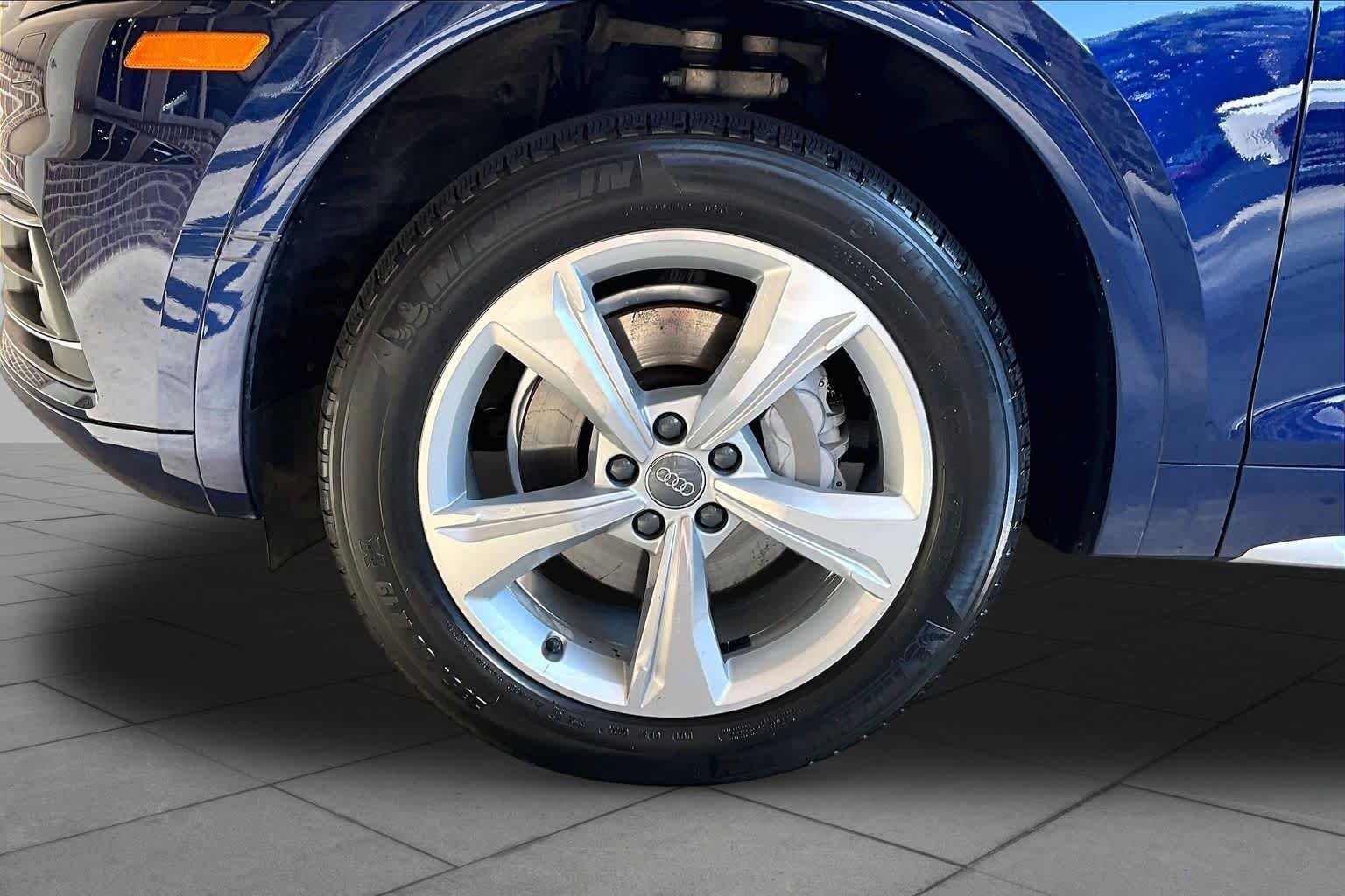 Used 2020 Navarra Blue Metallic Audi Premium image 11
