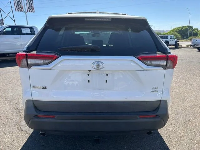 Used 2021 White Toyota LE image 3