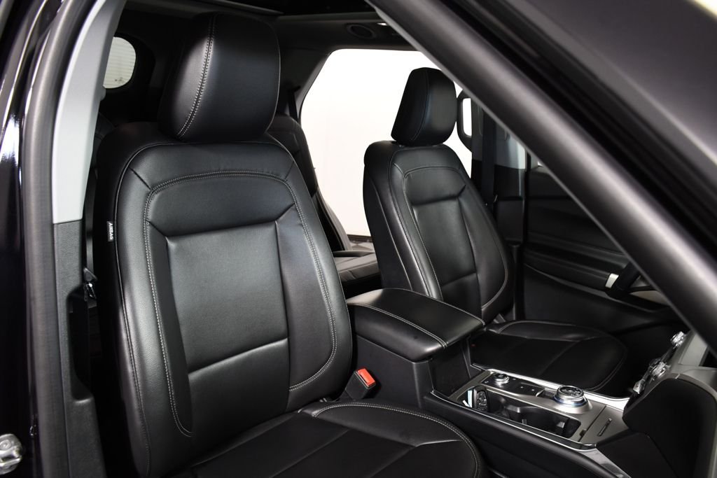 Used 2020 Agate Black Metallic Ford XLT image 20