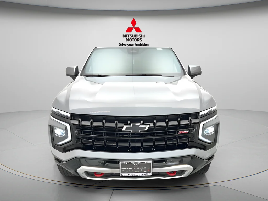 Used 2025 Sterling Gray Metallic Chevrolet Z71 image 2