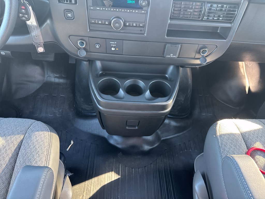2026 Chevrolet Express Cargo Work Van - Photo 18