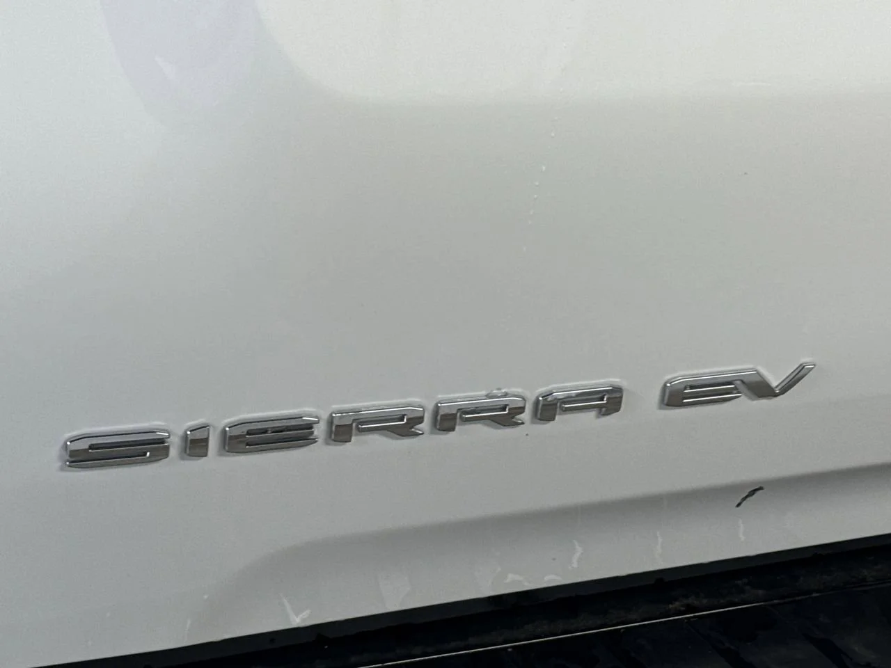 2026 GMC Sierra EV Elevation - Photo 10