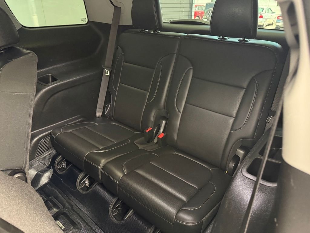 Used 2023 Silver GMC SLT image 67