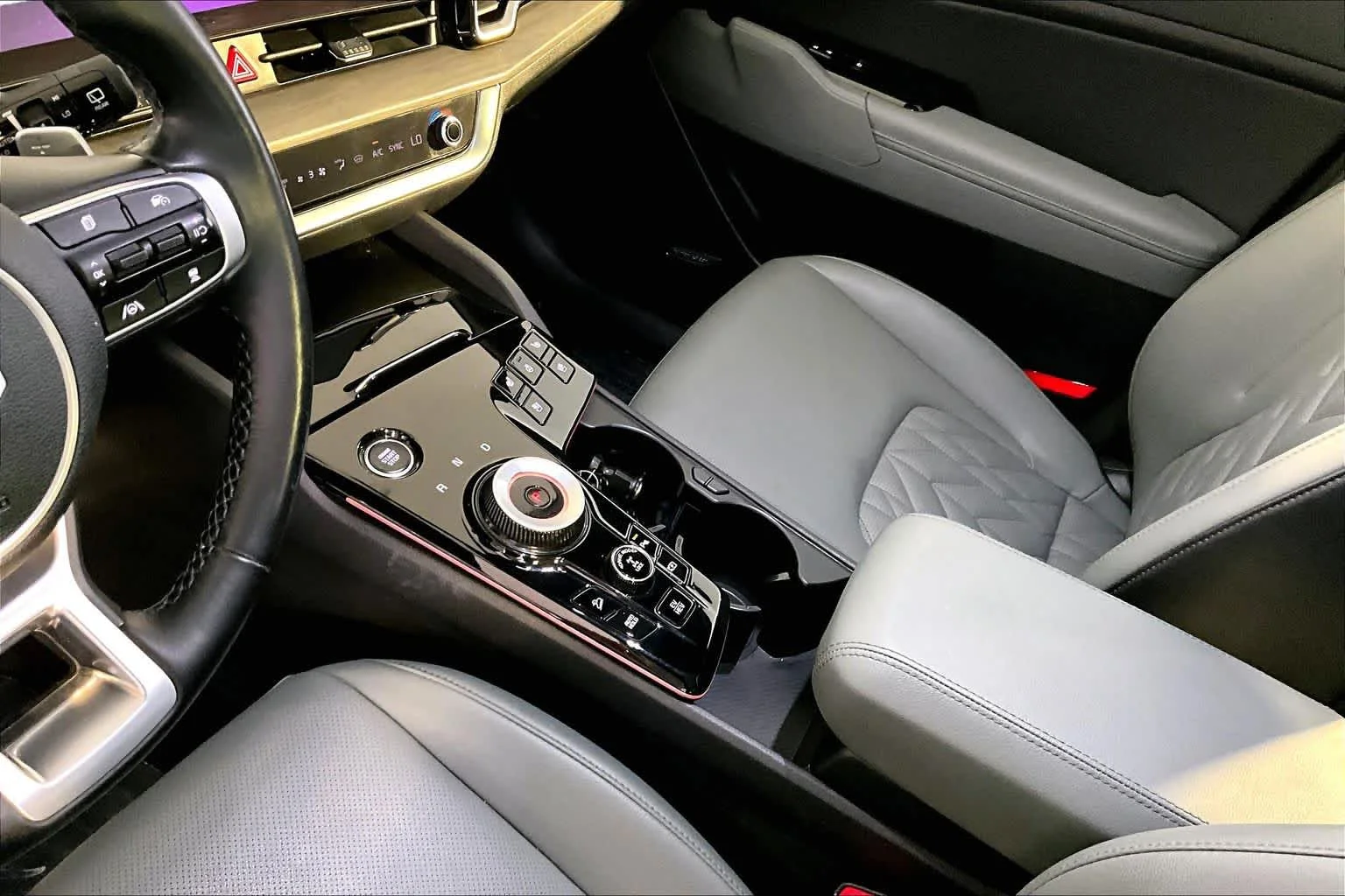 Used 2023 Fusion Black Kia X-Line Prestige image 16