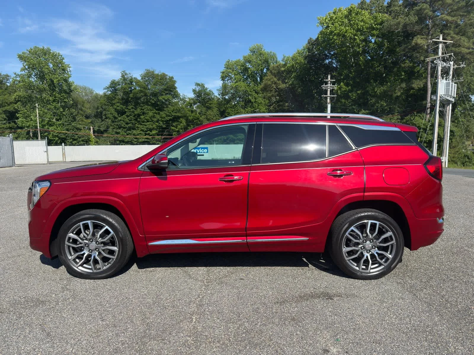 Used 2022 Cayenne Red Tintcoat GMC Denali image 2