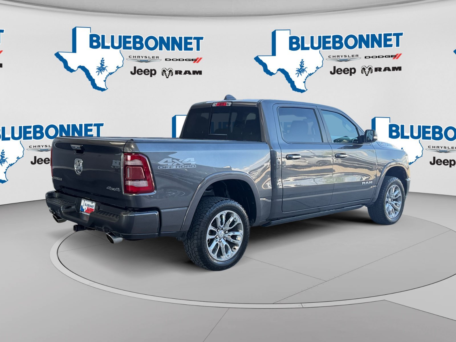 Used 2022 Granite Crystal Metallic Clearcoat Ram Laramie image 5