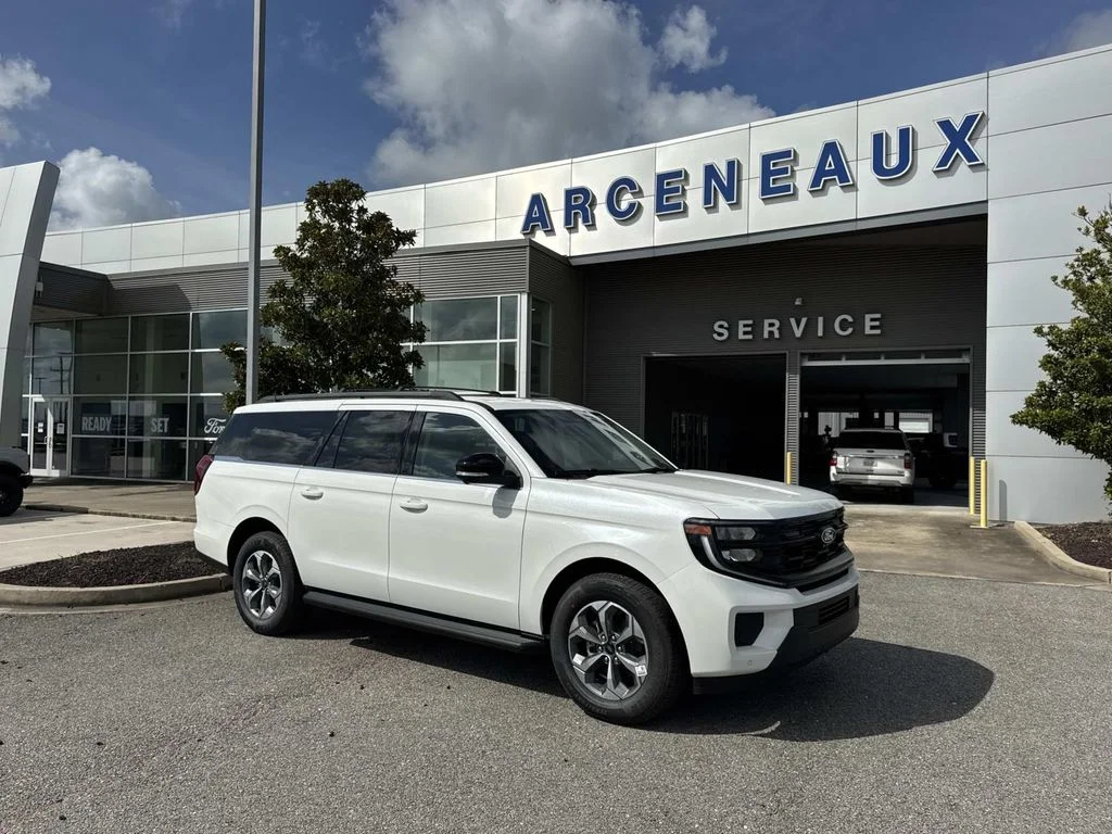 2027 Ford Expedition MAX Active