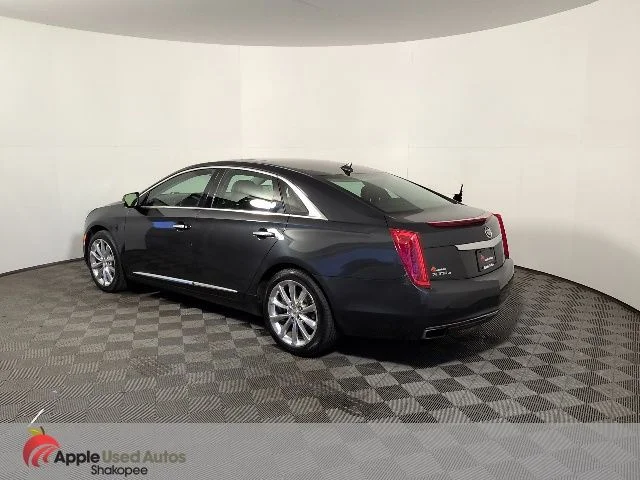 Used 2013 Gray Cadillac Premium image 4