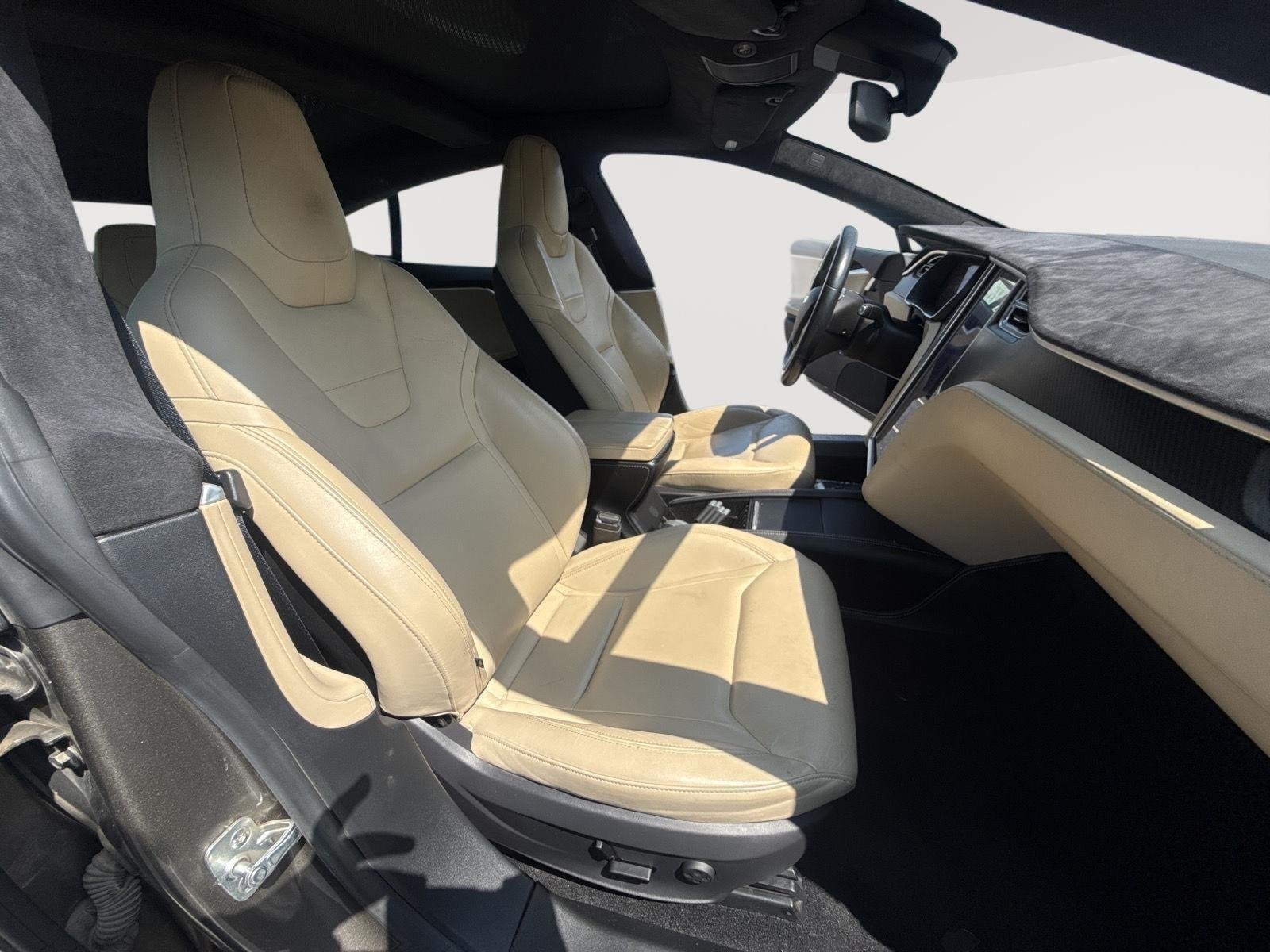 Used 2016 Titanium Metallic Tesla 90D image 21