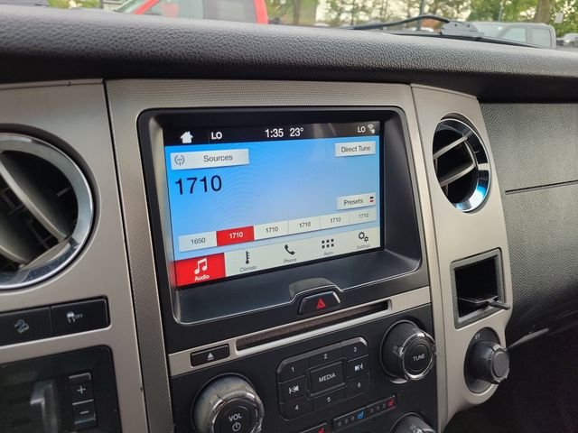 Used 2017 Ingot Silver Ford XLT image 22