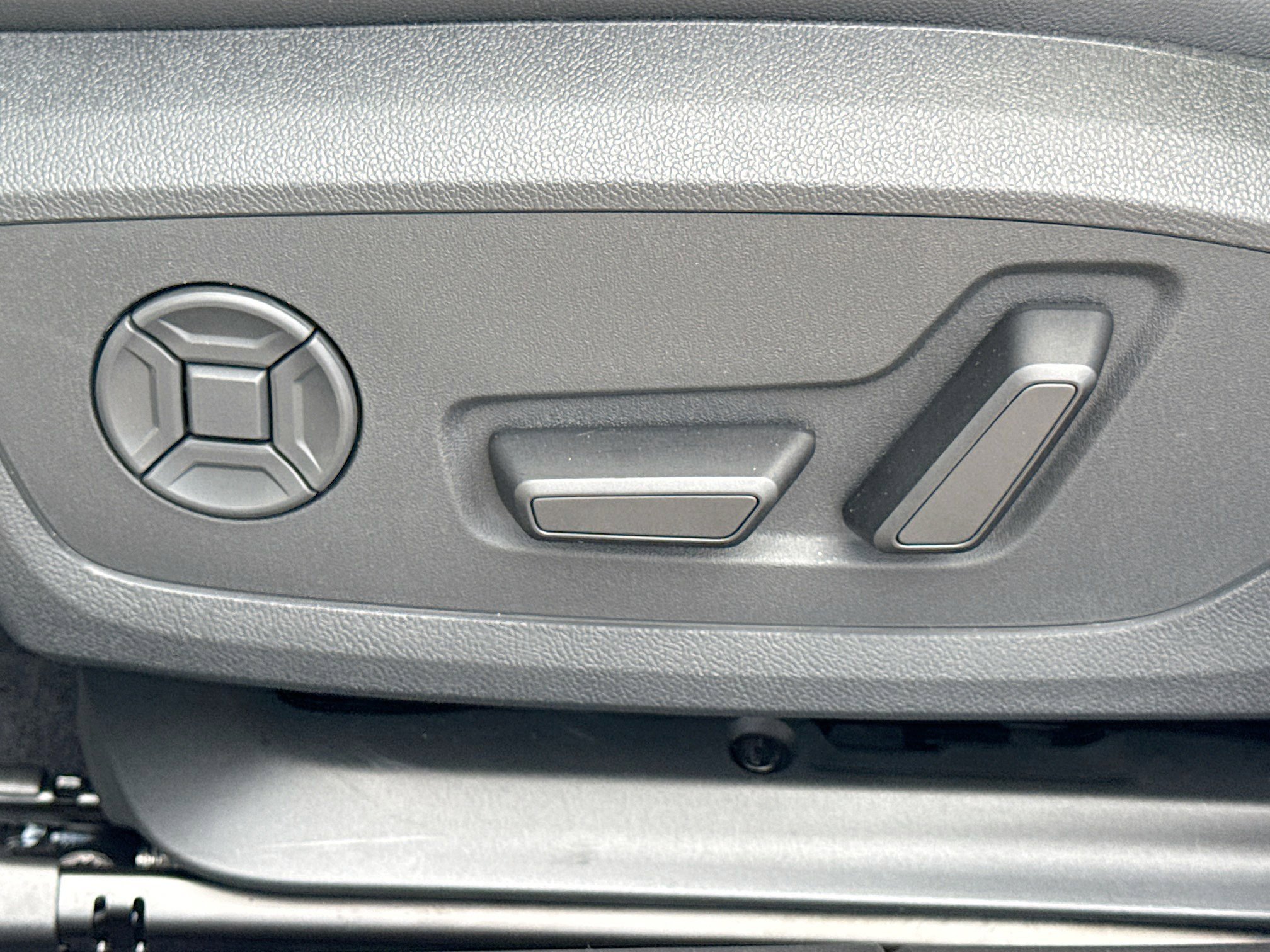 New 2026 Glacier White Metallic Audi Premium Plus image 23