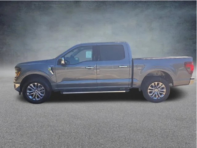 New 2026 Carbonized Gray Metallic Ford XLT image 5