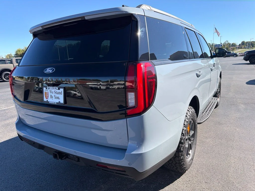 New 2027 Glacier Gray Metallic Tri-Coat Ford Tremor® image 5