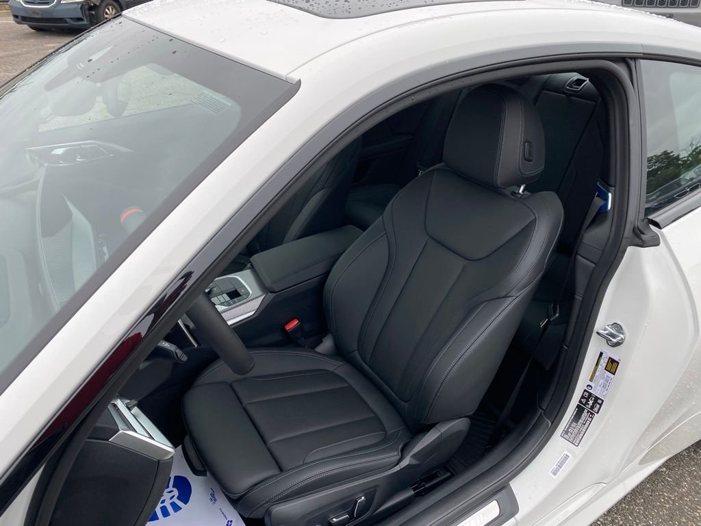 2026 BMW 4 Series M440i - Photo 9