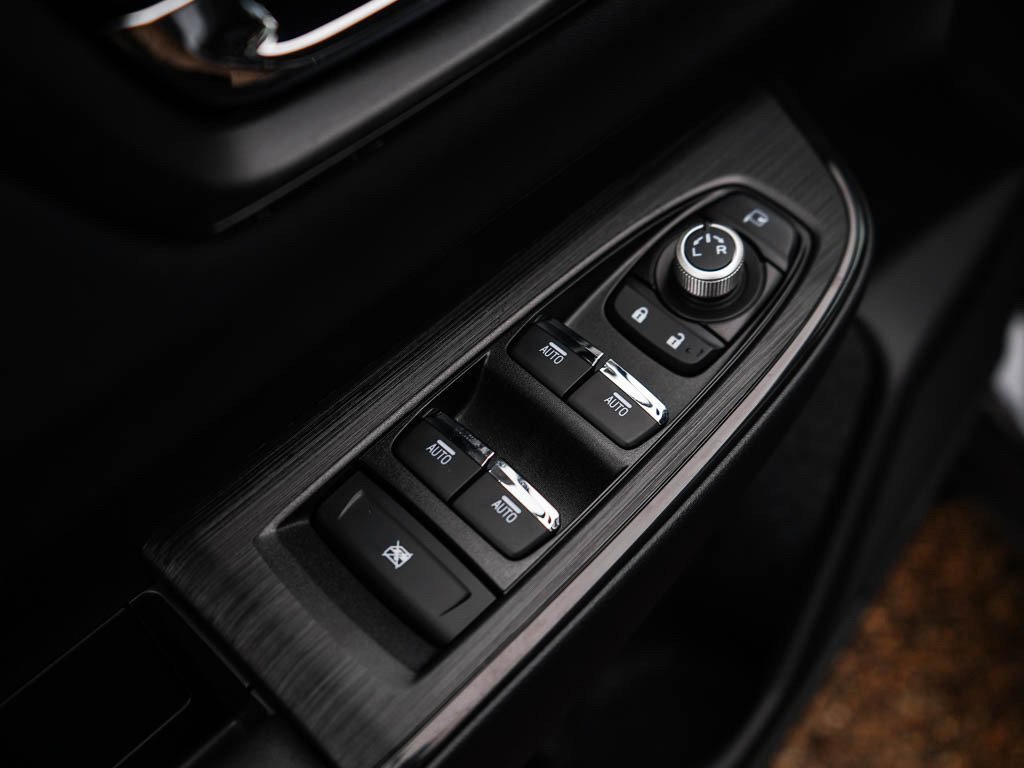 New 2026 CRYSTAL BLACK SILICA Subaru Touring image 17