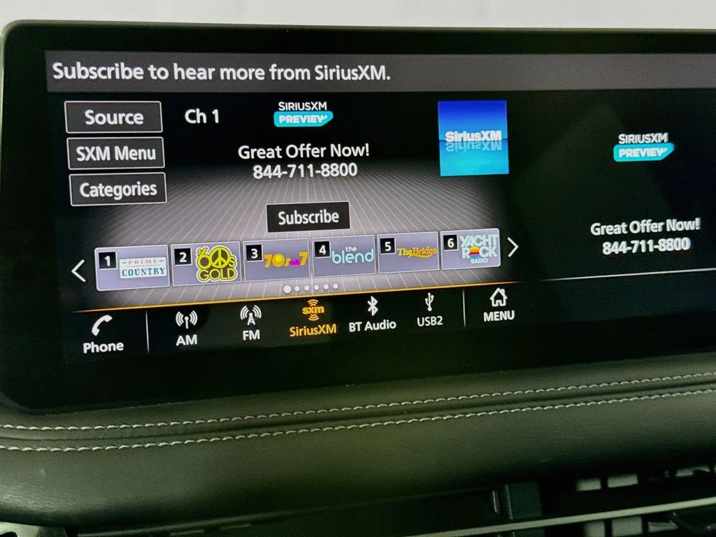 Certified Used 2023 Silver INFINITI LUXE image 20