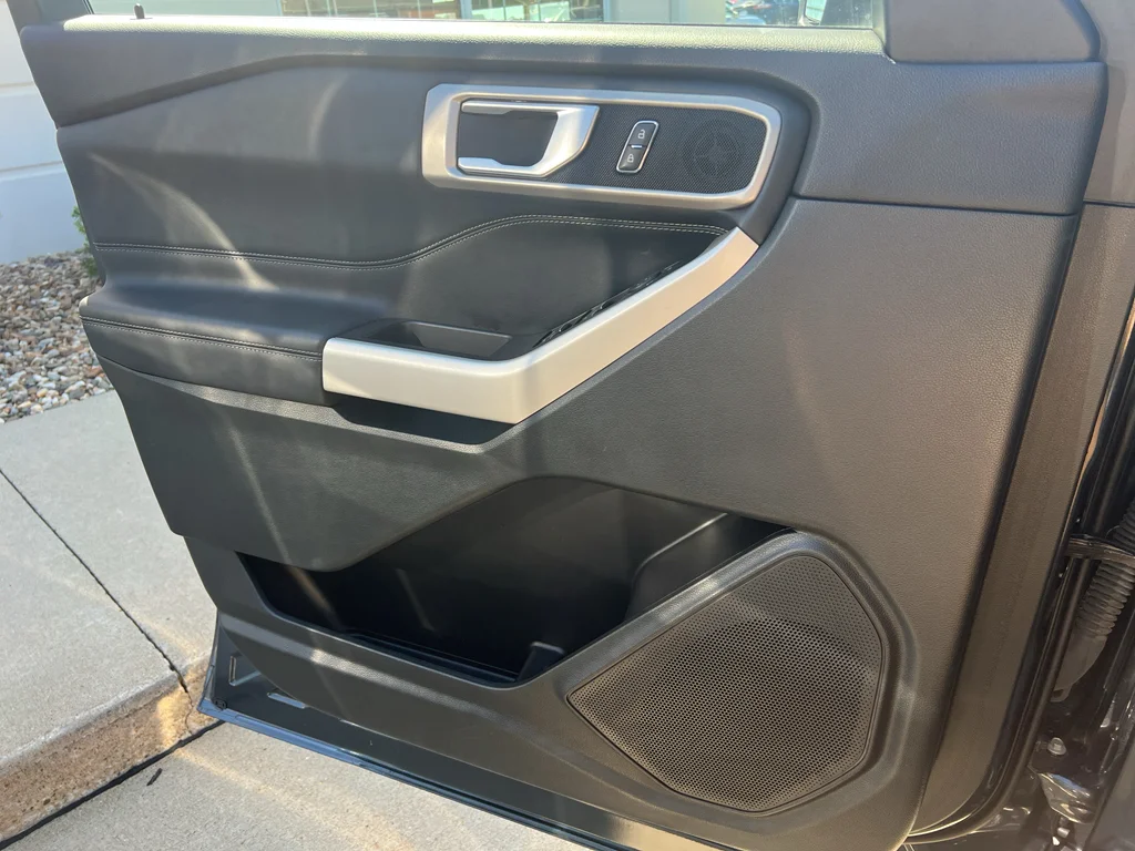 Used 2024 Stone Blue Metallic Ford XLT image 23