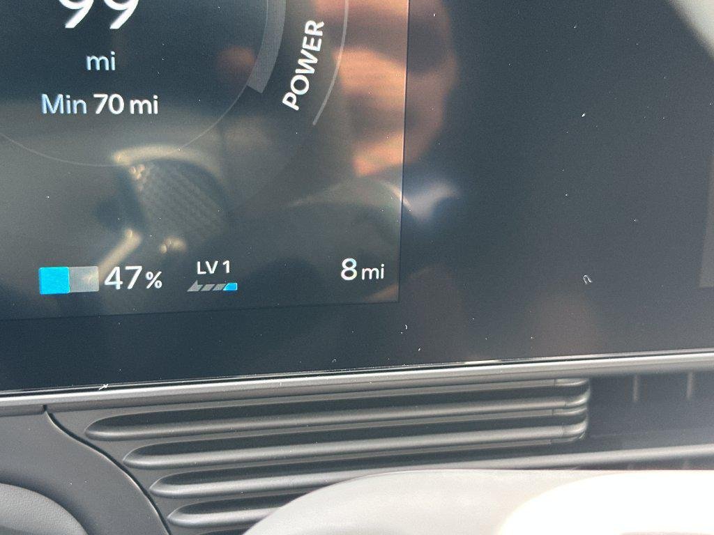 New 2027 Green Hyundai SE Standard Range image 12