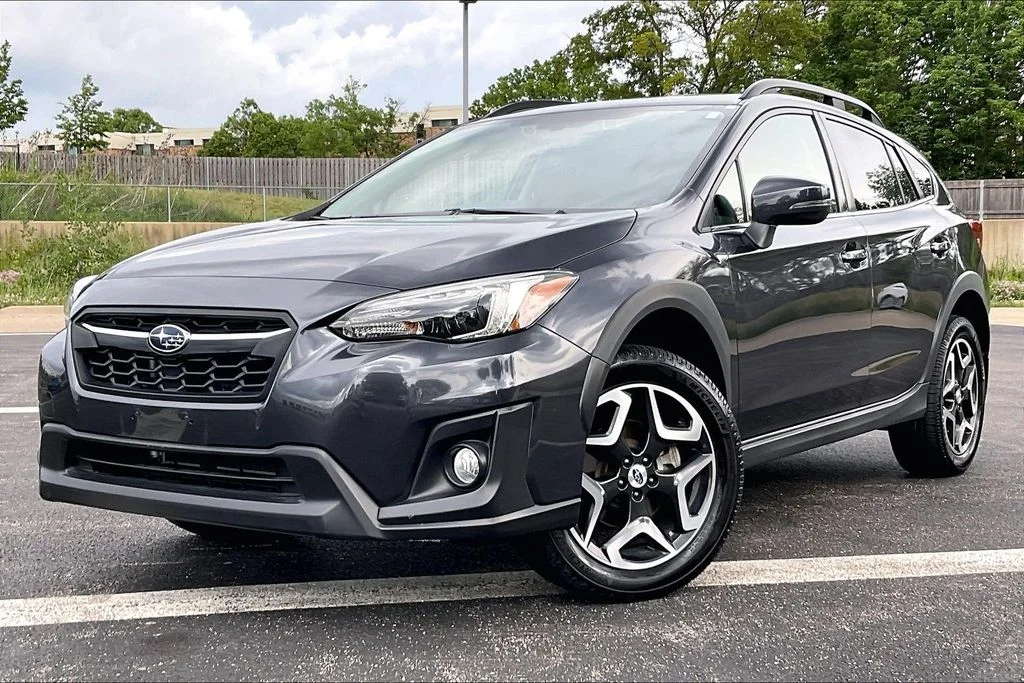 Used 2018 Dark Gray Metallic Subaru 2.0i Limited image 2