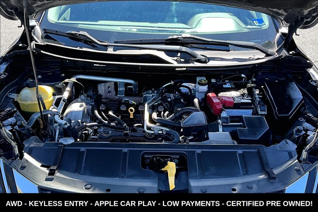 Used 2021 Gray Nissan SV image 35