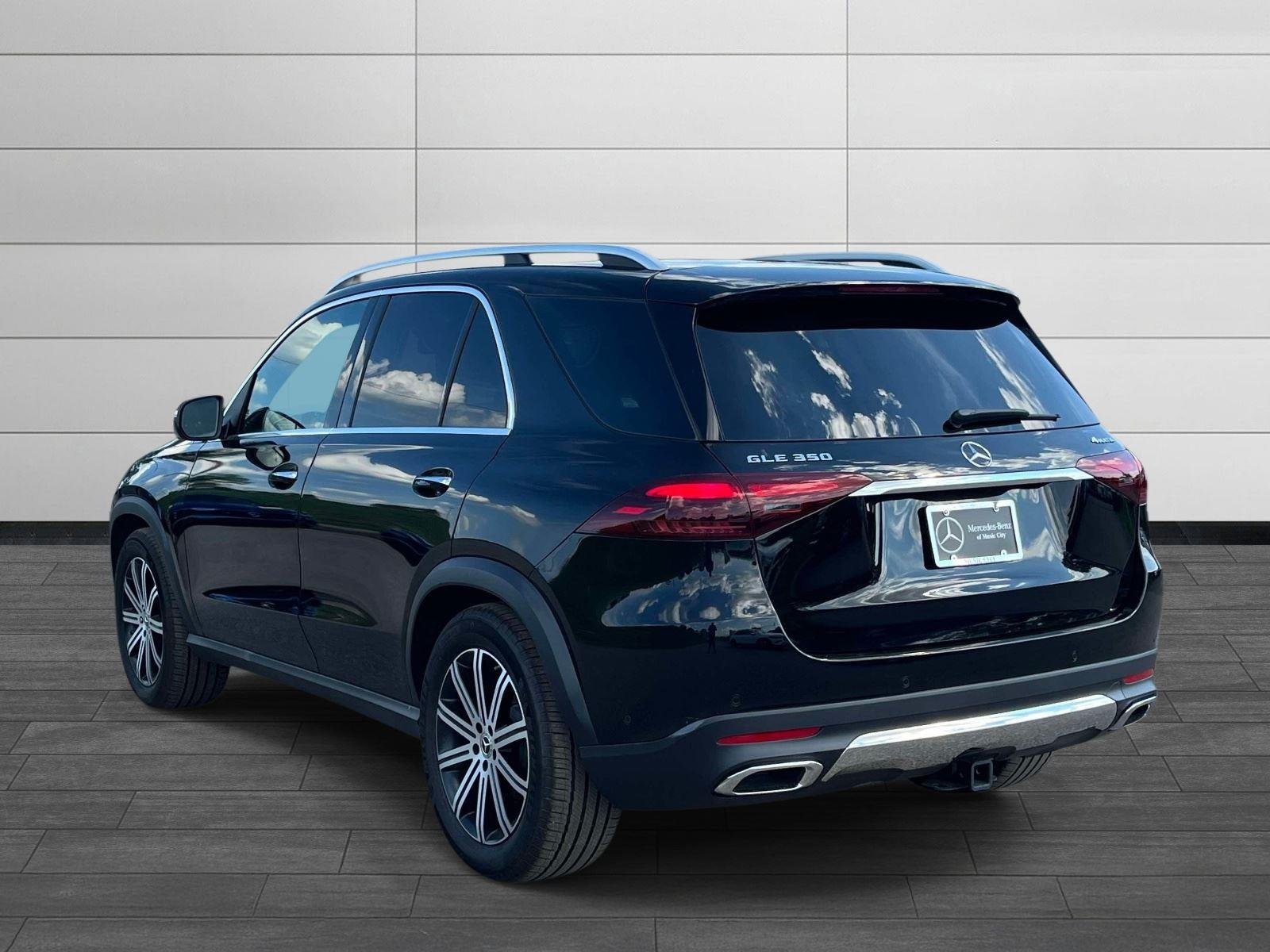 Used 2026 Black Mercedes-Benz GLE 350 image 5