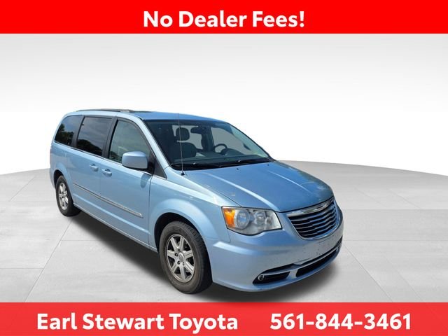 Used 2013 Chrysler Town & Country Touring with VIN 2C4RC1BG2DR556241 for sale in Lake Park, FL