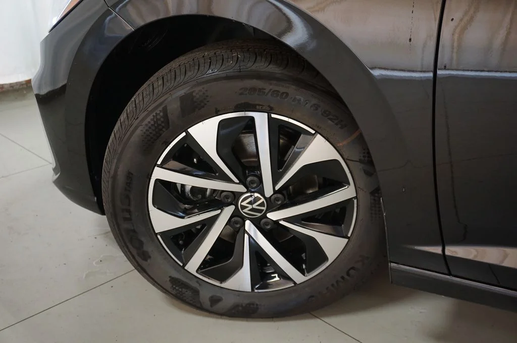 New 2026 Black Volkswagen 1.5T S image 25