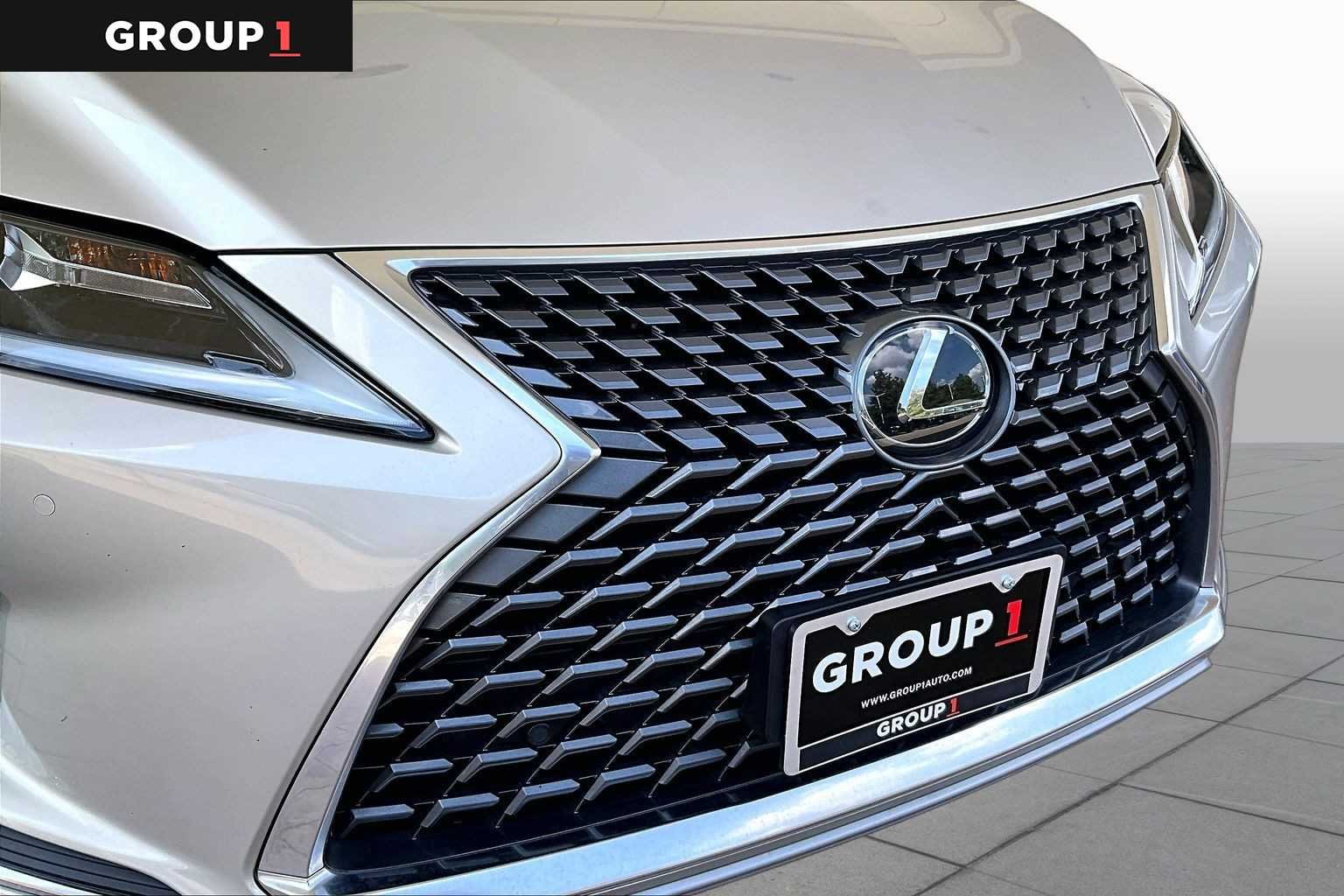 Certified Used 2020 Moonbeam Beige Metallic Lexus  image 27