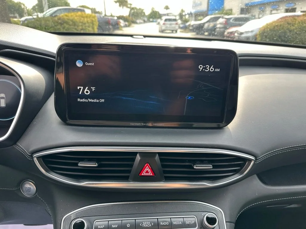 Used 2021 Quartz White Hyundai Limited image 27