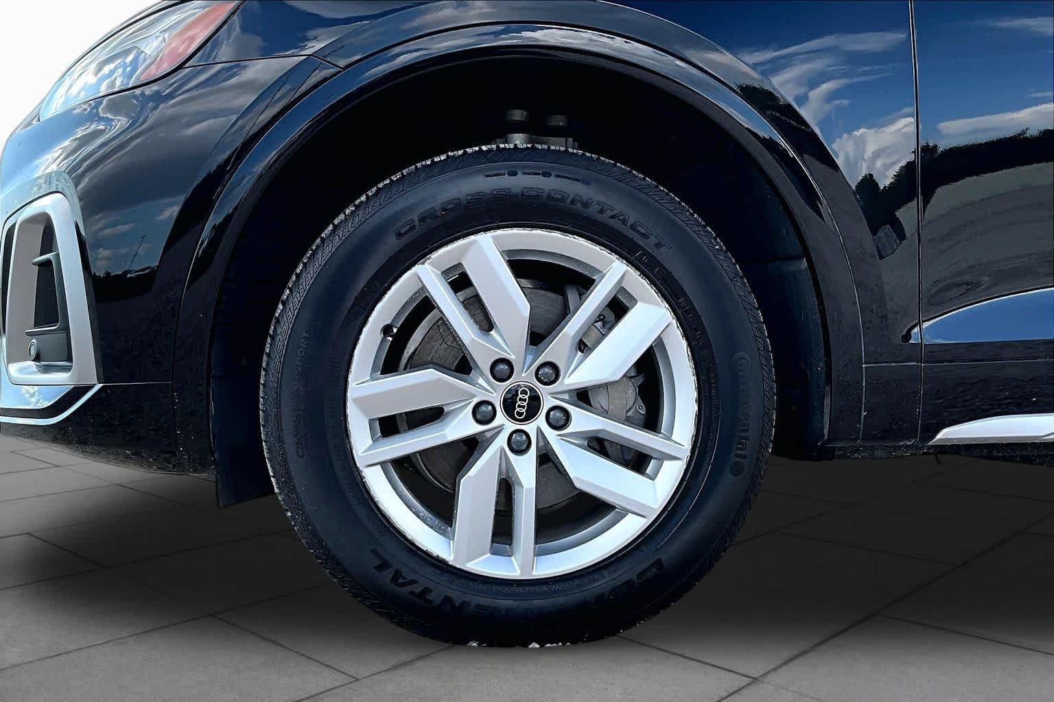 Used 2023 Mythos Black Metallic Audi S line Premium image 11