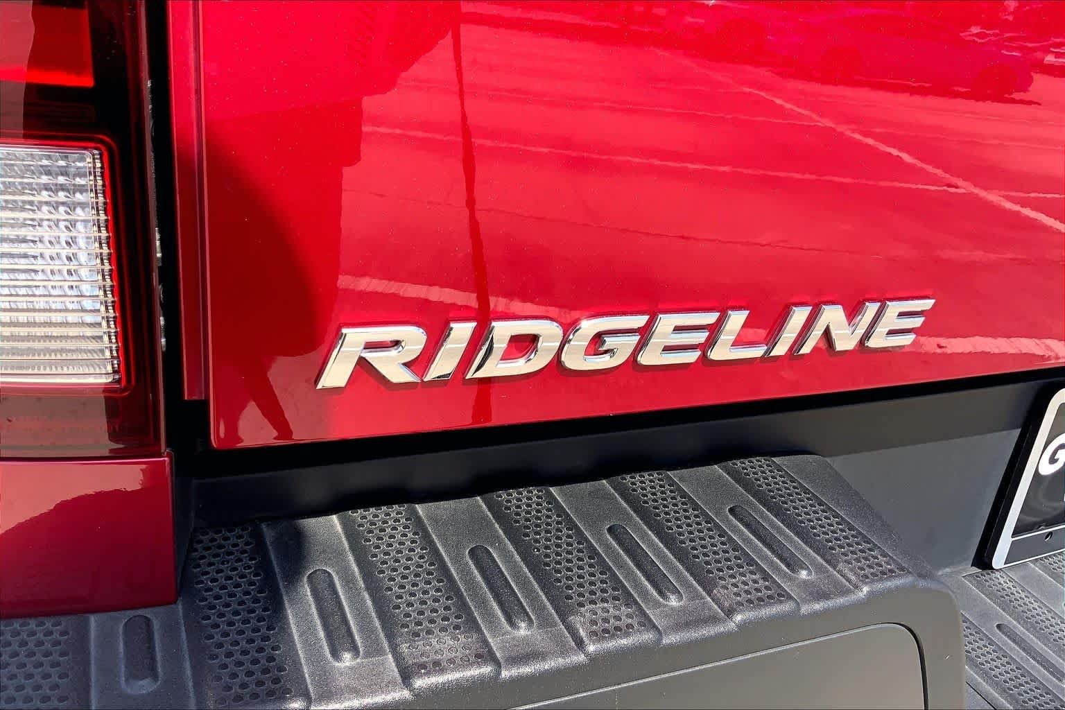 Used 2022 Radiant Red Metallic II Honda Sport image 30