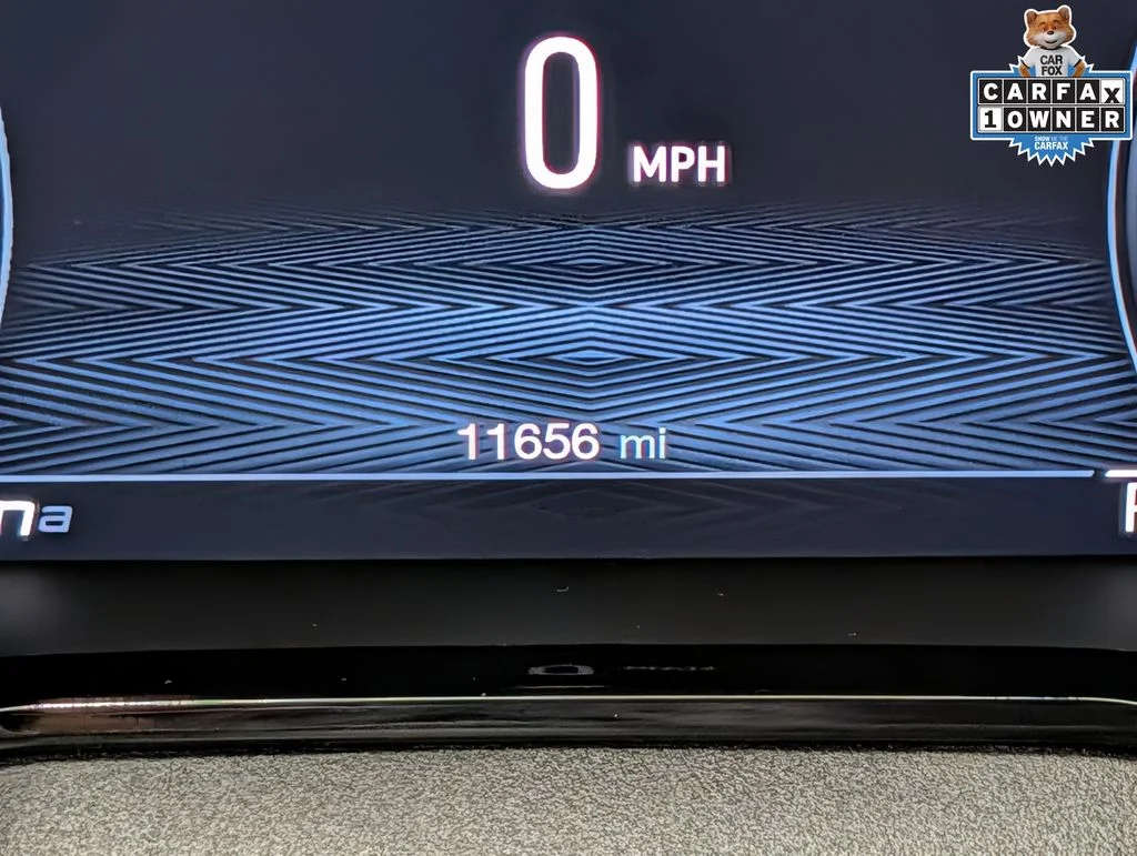 Used 2025  Alfa Romeo  image 17