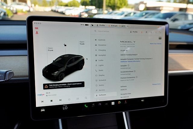 Used 2020  Tesla Long Range image 28