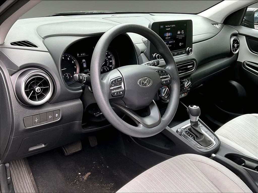 Used 2023 Black Hyundai SEL image 12