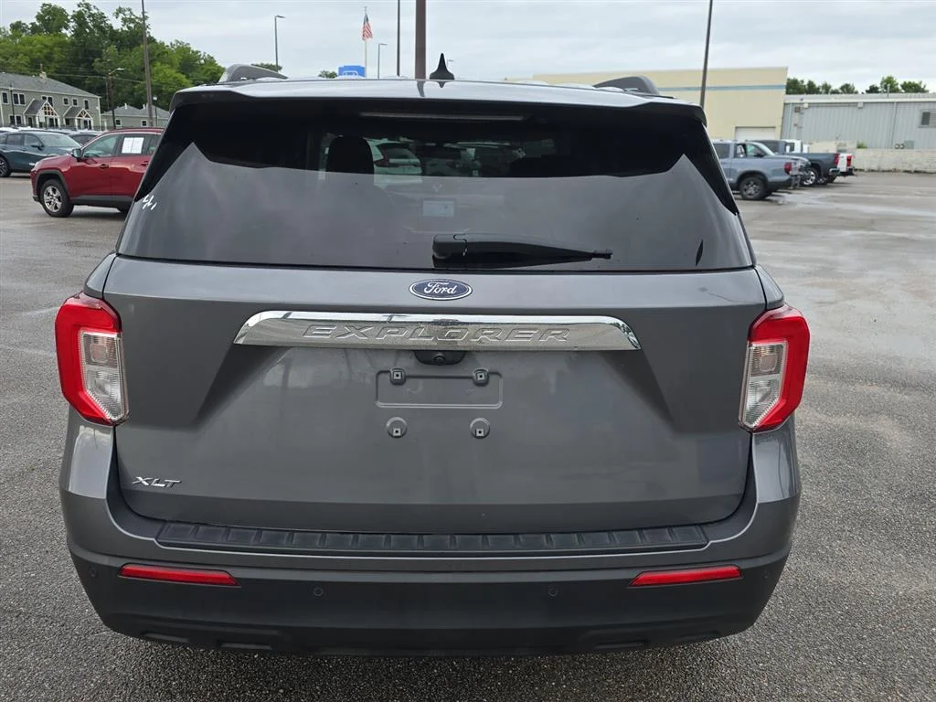 Used 2022 Carbonized Gray Ford XLT image 4