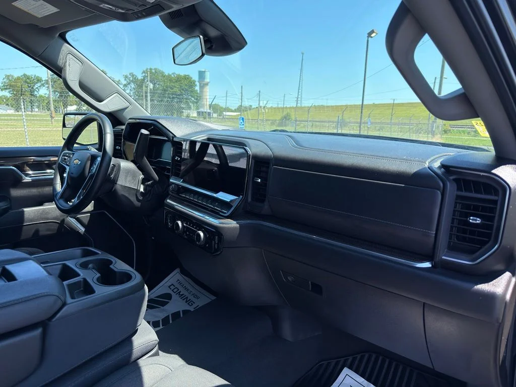 Used 2023 Gray Chevrolet LT image 28