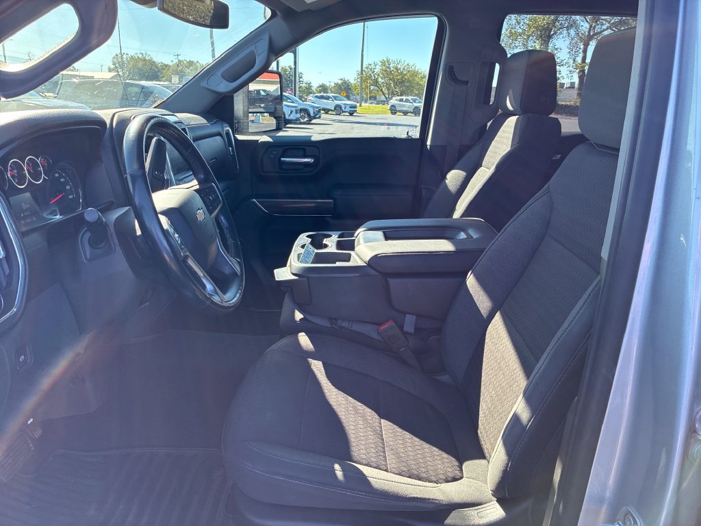 Used 2020 Silver Chevrolet LT image 10